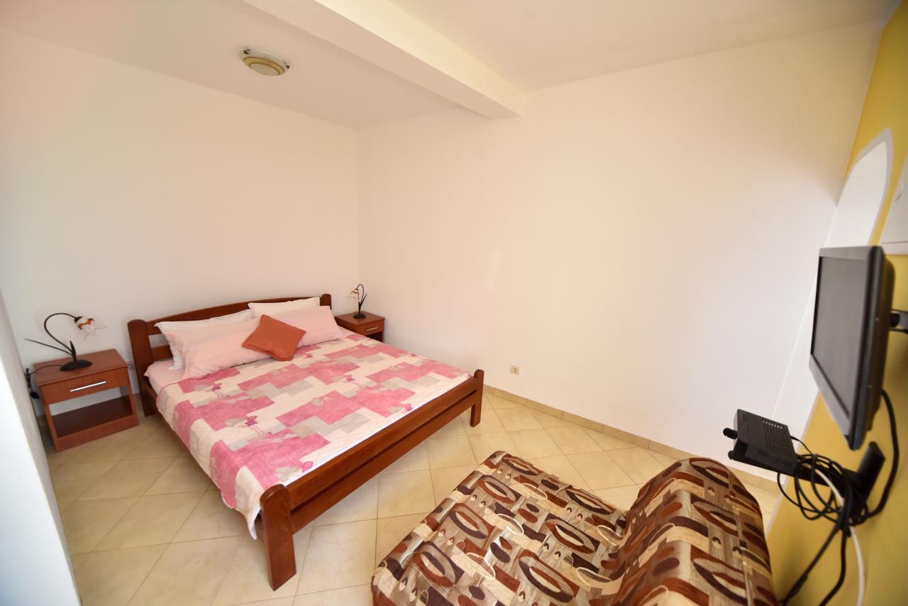 Apartmani Stanisic Čanj Buitenkant foto