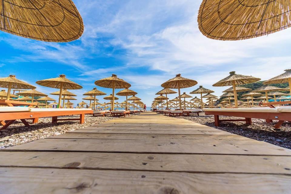 Apartmani Stanisic Čanj Buitenkant foto